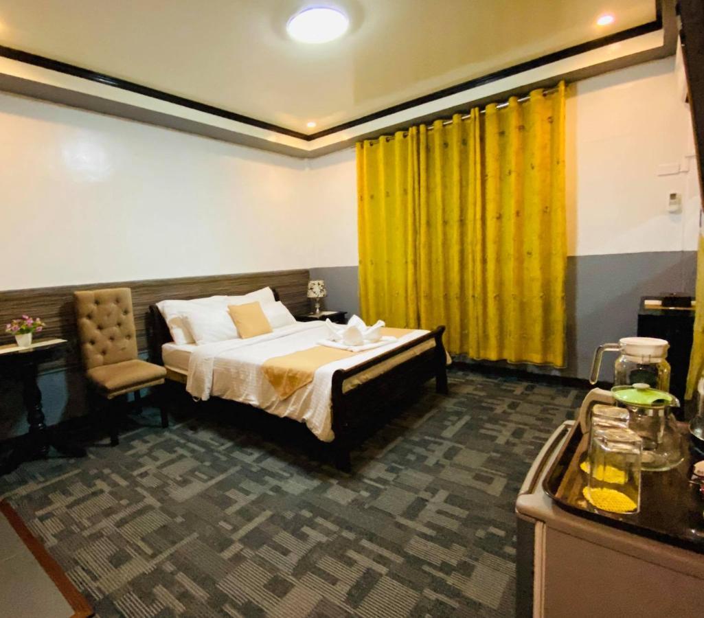 Amax Inn Makati Makati City Exteriör bild
