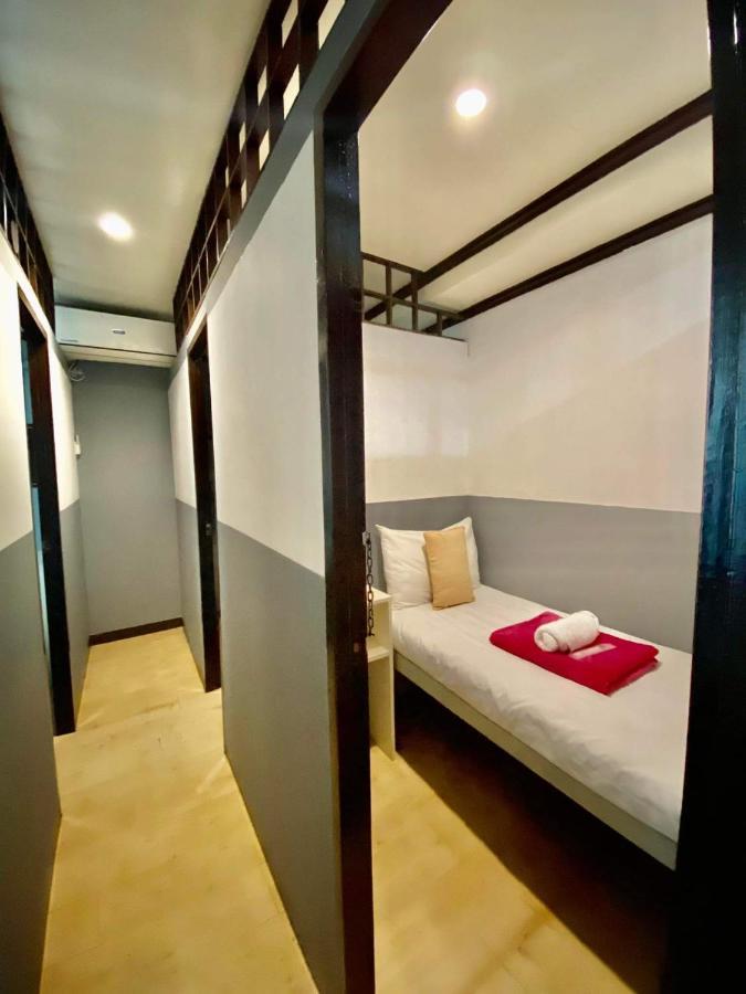 Amax Inn Makati Makati City Exteriör bild