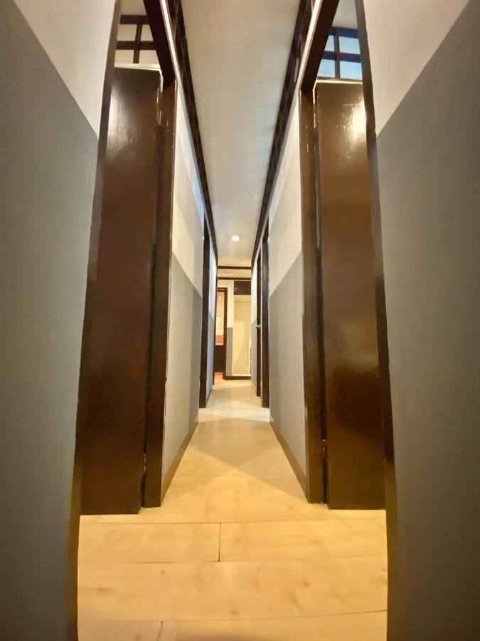 Amax Inn Makati Makati City Exteriör bild
