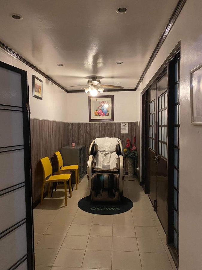 Amax Inn Makati Makati City Exteriör bild