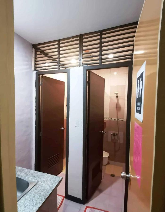 Amax Inn Makati Makati City Exteriör bild