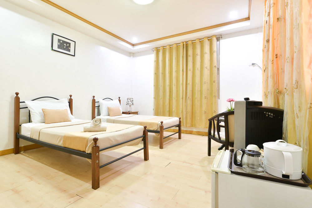 Amax Inn Makati Makati City Exteriör bild